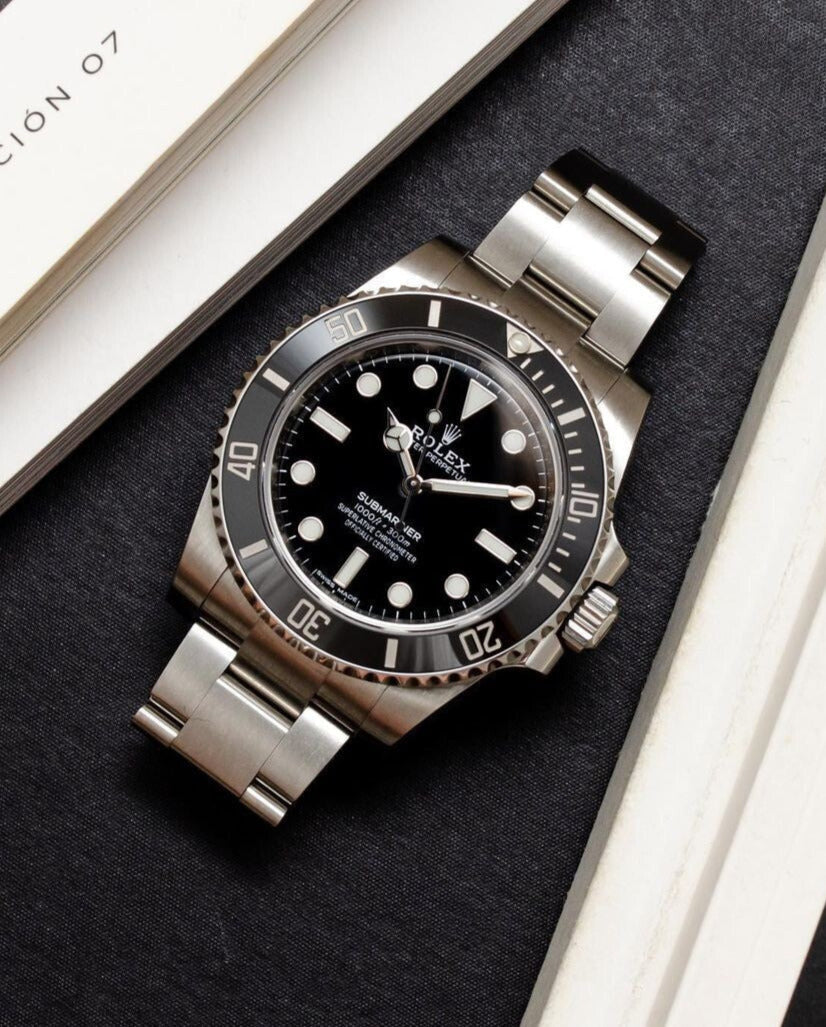 Rolex Submariner Silver And Black Dial Analog Quartz Men's Watch