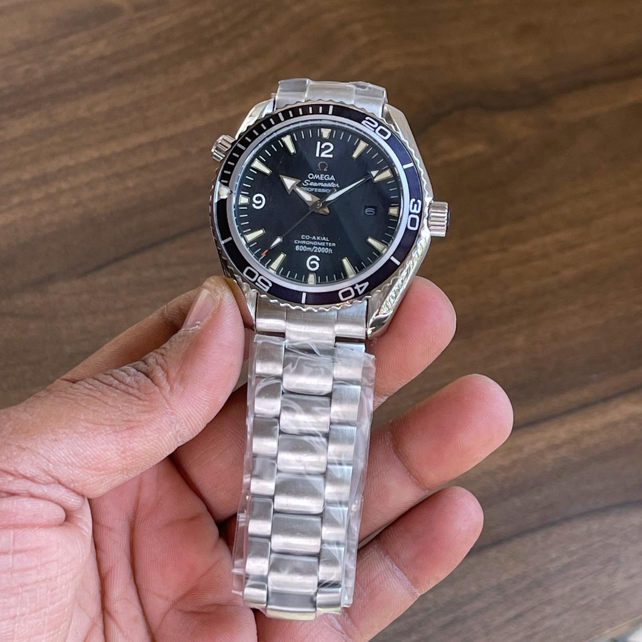 OMEGA AUTOMATIC
