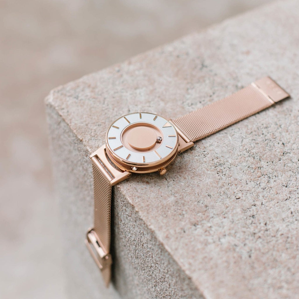 Eone Bradley Classic Rose Gold Mesh