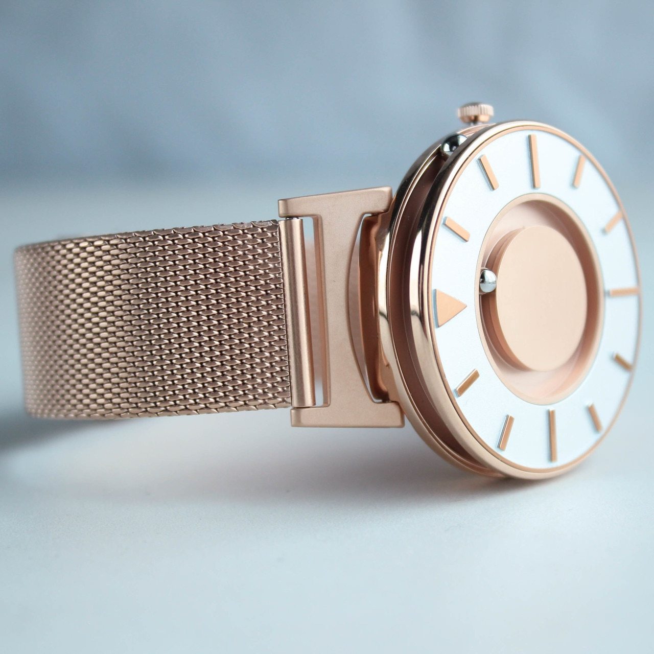 Eone Bradley Classic Rose Gold Mesh