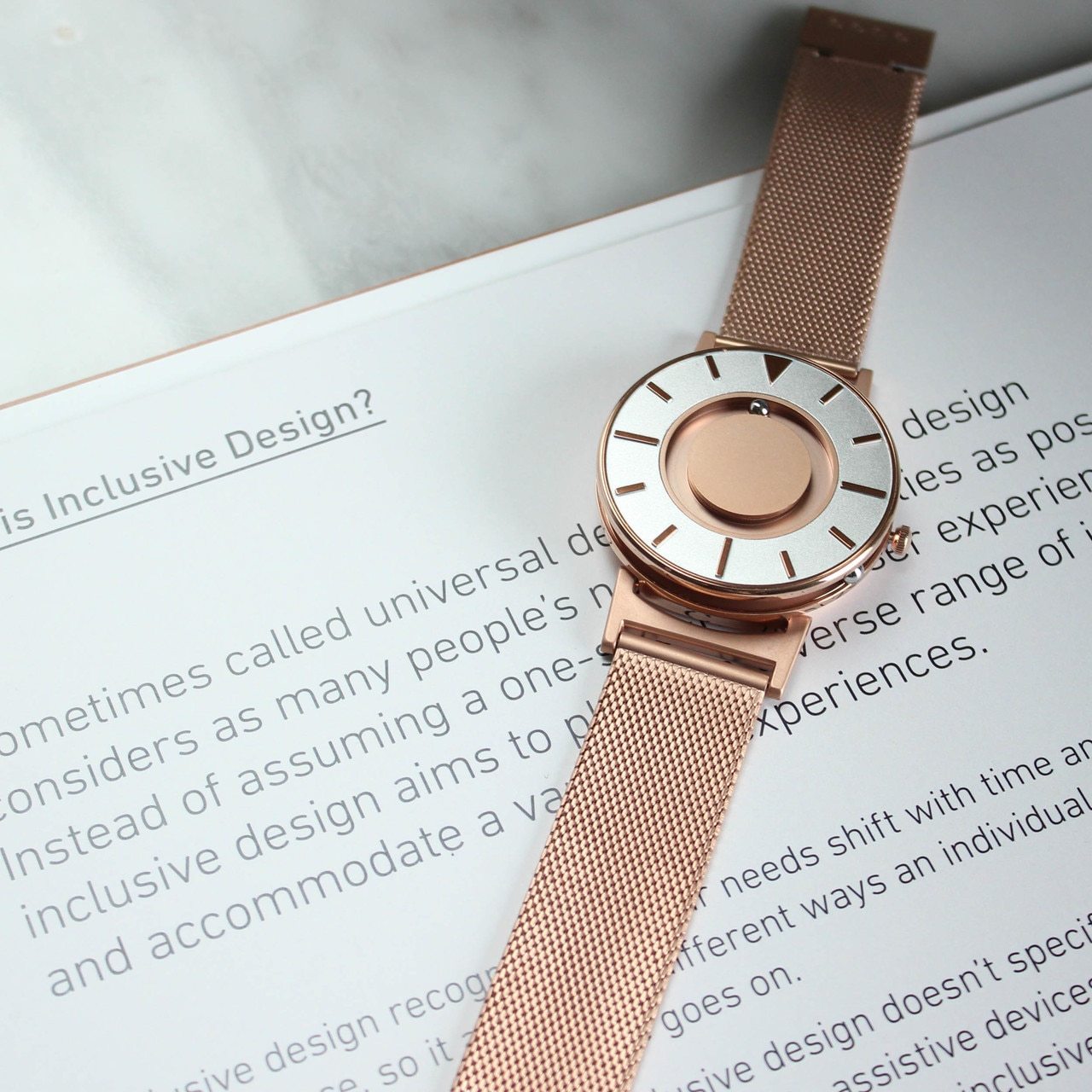 Eone Bradley Classic Rose Gold Mesh