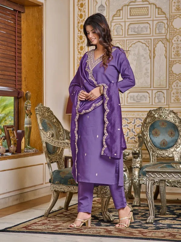 Women Purple Embroidered Rayon 3-Piece Ethnic Wear Kurti Set