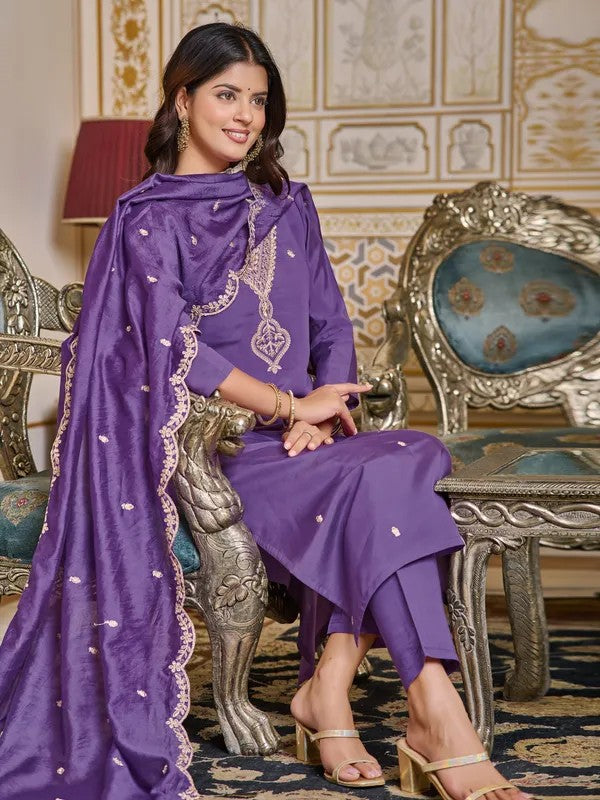 Women Purple Embroidered Rayon 3-Piece Ethnic Wear Kurti Set