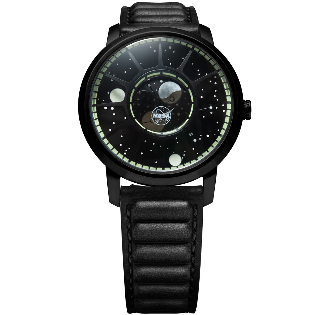 Xeric NASA Apollo 15 American Moonphase Black Hole